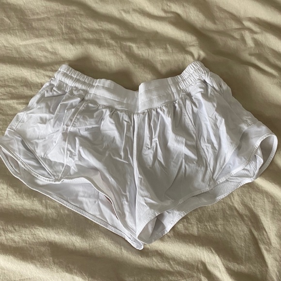 LULULEMON hotly hot shorts***white** - Picture 5 of 6